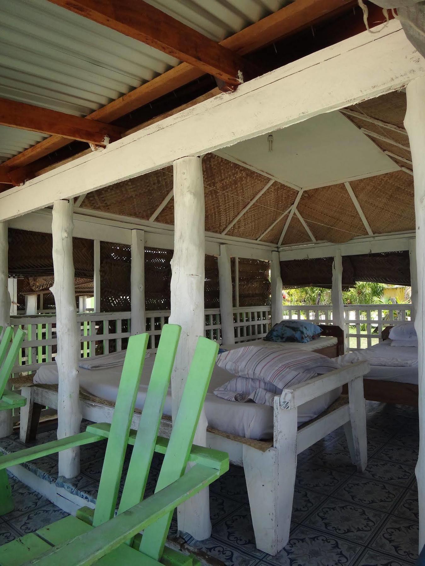 Tailua Beach Fales Manase ภายนอก รูปภาพ