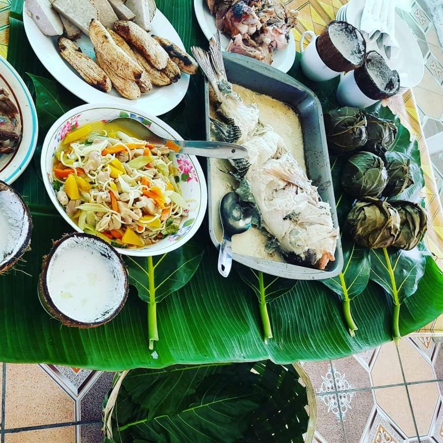 Tailua Beach Fales Manase ภายนอก รูปภาพ
